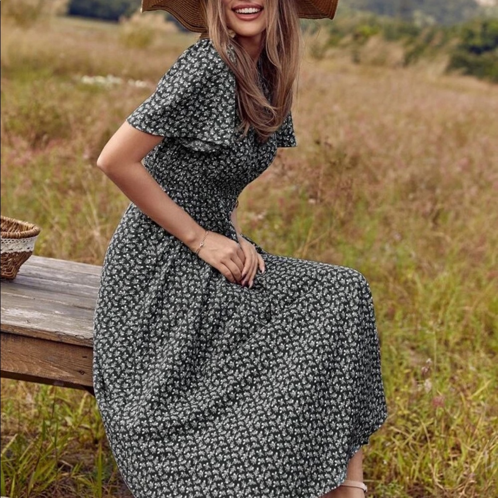 Boho floral print shirred dress - Picture 6 of 6